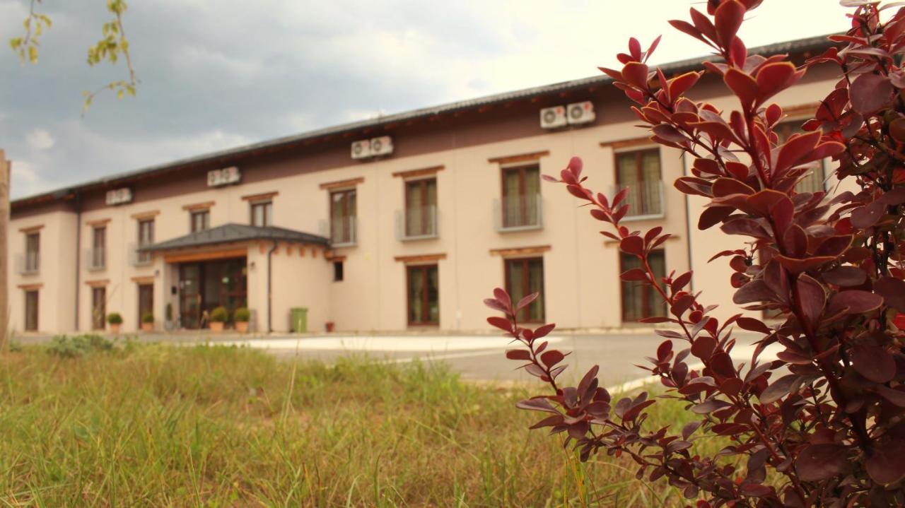 Resort Big House Plitvicka Jezera Licko Petrovo Selo Exterior photo